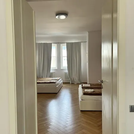 Radlinskeho By Ellements, Spacious Old Town Διαμέρισμα Μπρατισλάβα