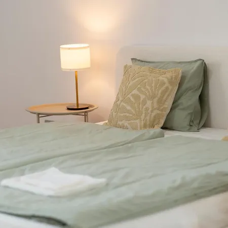 Διαμέρισμα Radlinskeho By Ellements, Spacious Old Town