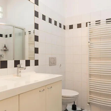 Radlinskeho By Ellements, Spacious Old Town Διαμέρισμα Μπρατισλάβα